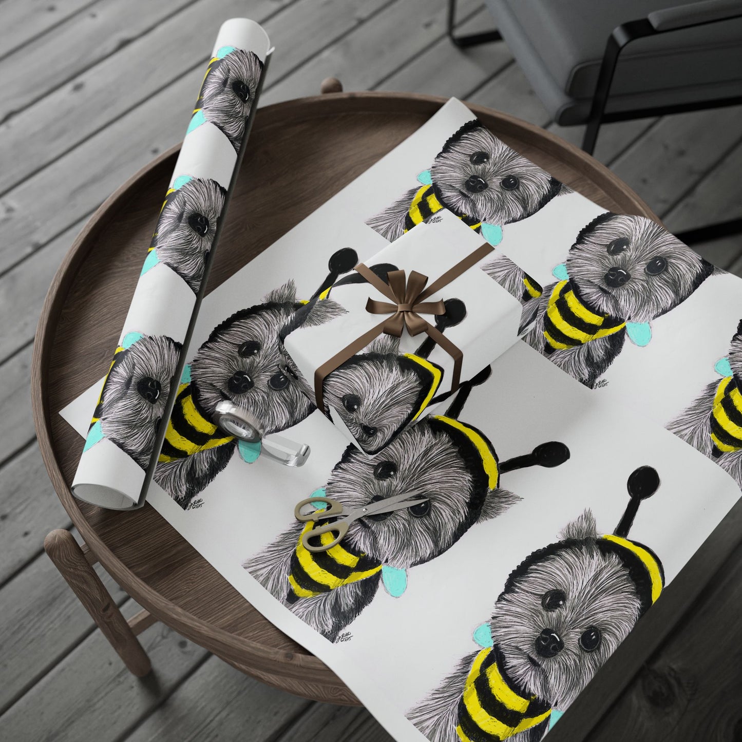 Little bumblebee Wrapping paper