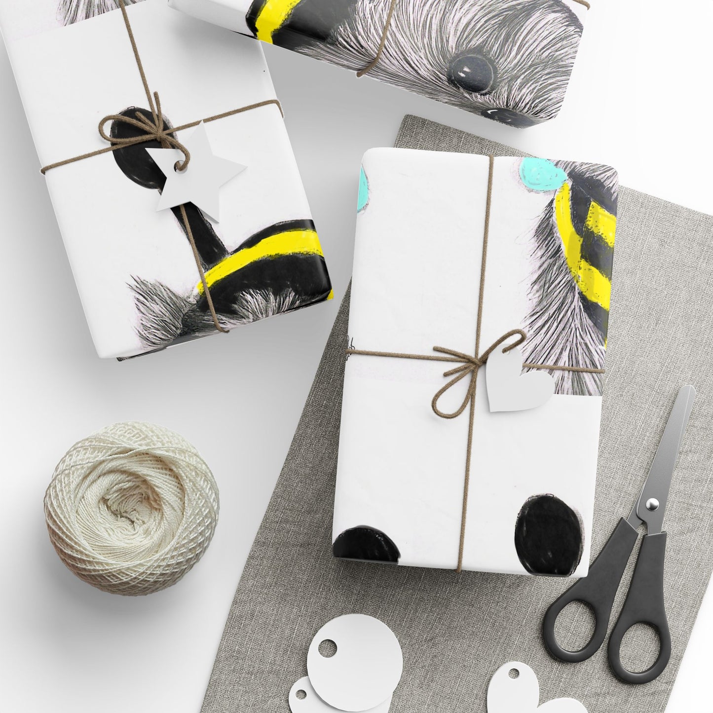 Little bumblebee Wrapping paper