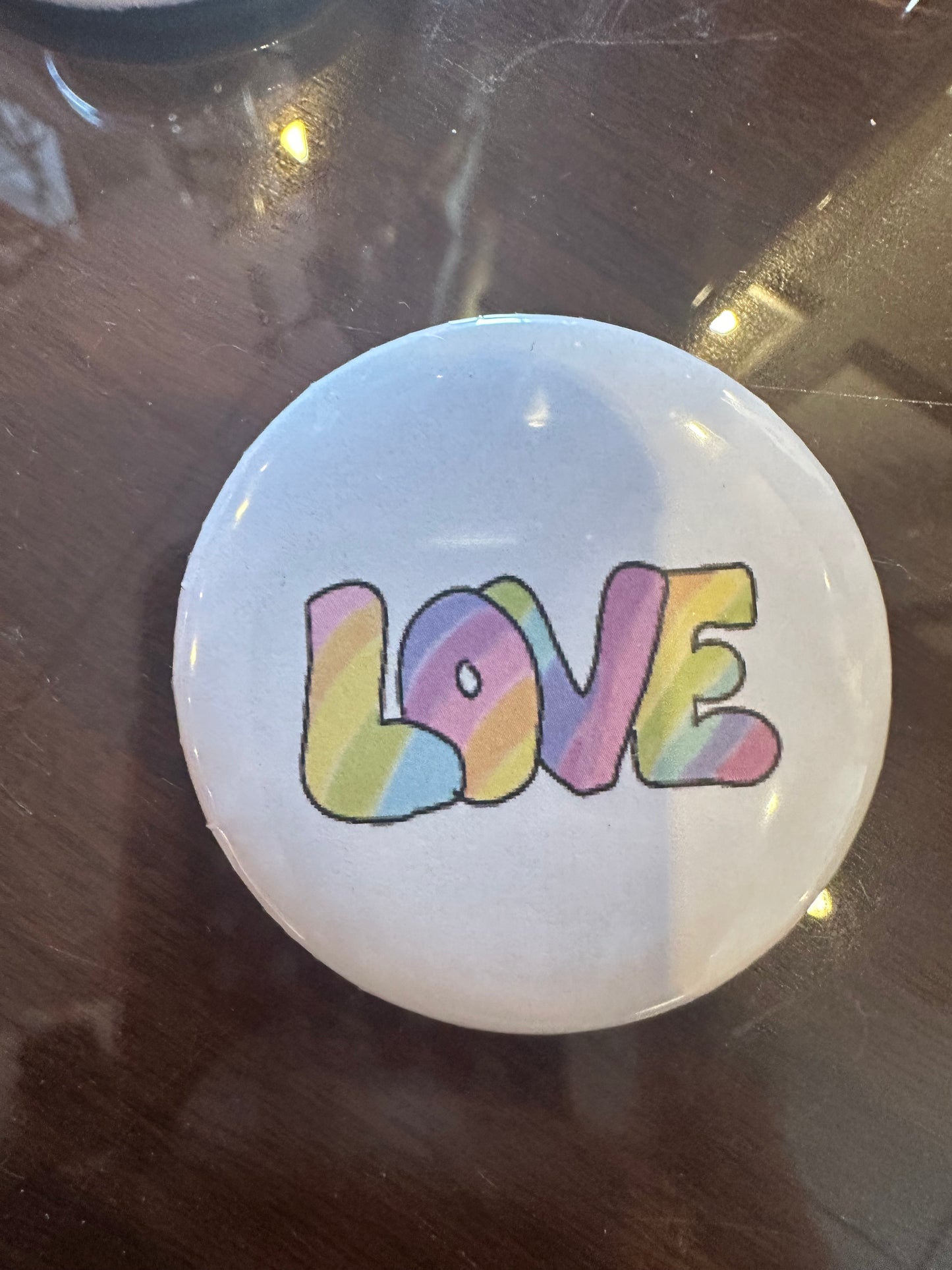 Pastel love button