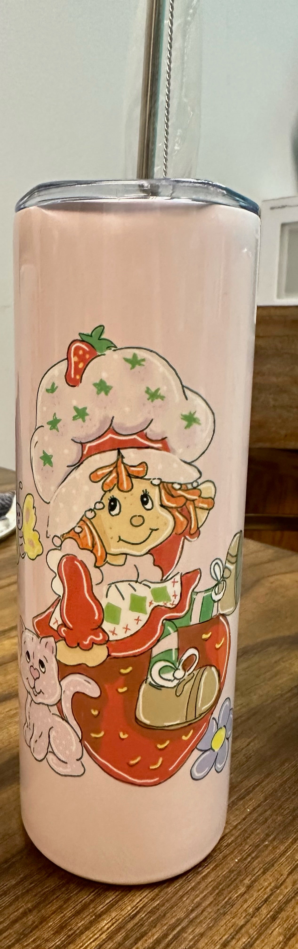 20 ounce Strawberry shortcake on a strawberry tumbler